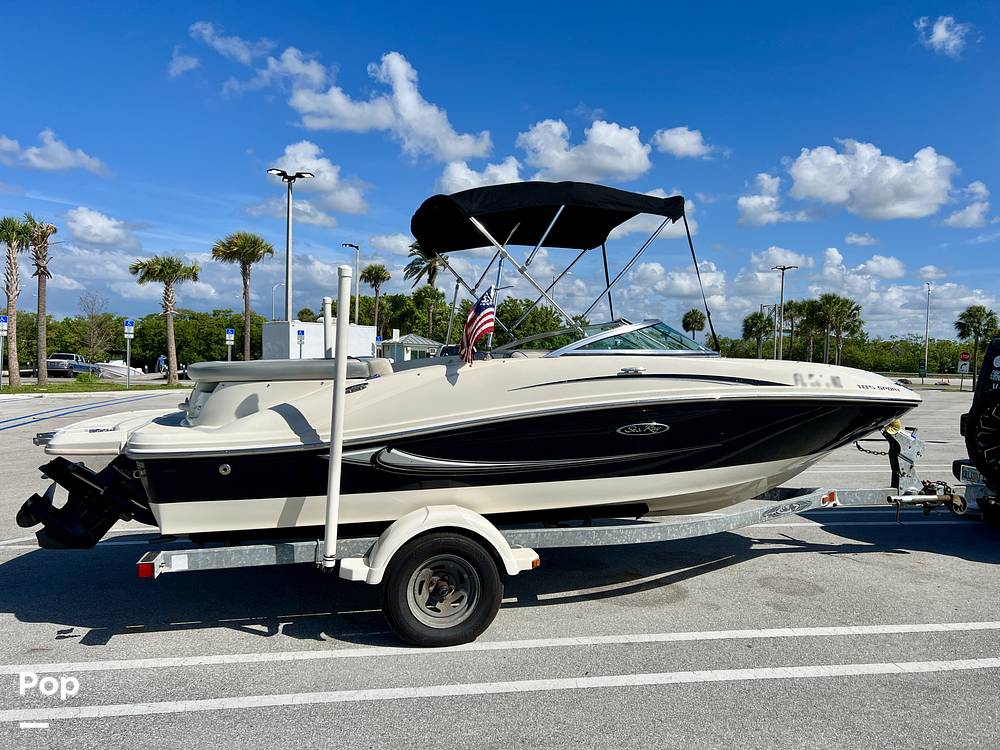 Slide: The Image of Sea Ray 185 Sport 2009 - 10777700