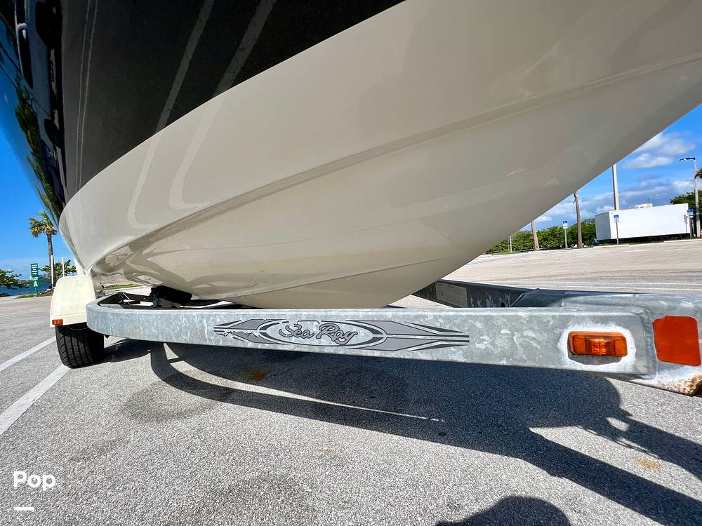 Slide: The Image of Sea Ray 185 Sport 2009 - 10777705