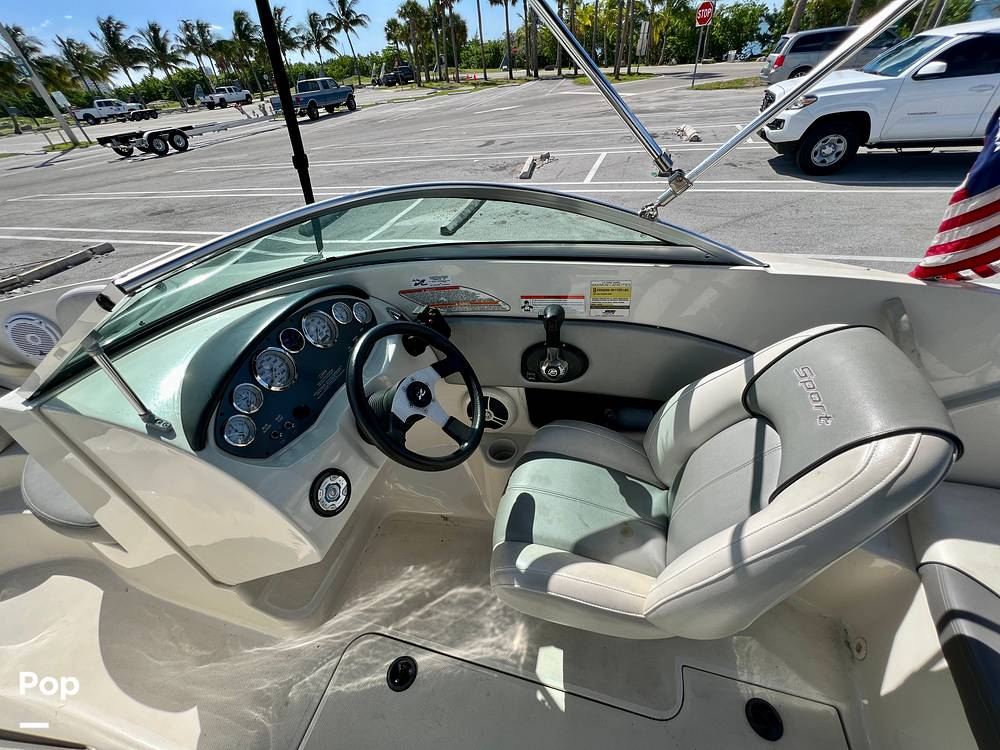 Slide: The Image of Sea Ray 185 Sport 2009 - 10777727