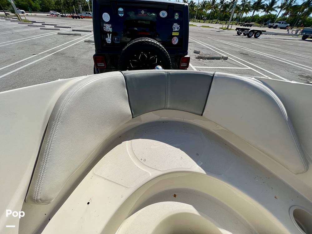 Slide: The Image of Sea Ray 185 Sport 2009 - 10777757