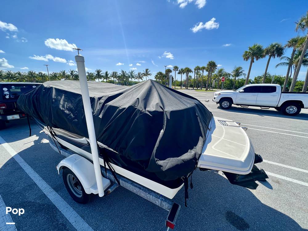 Slide: The Image of Sea Ray 185 Sport 2009 - 10777795