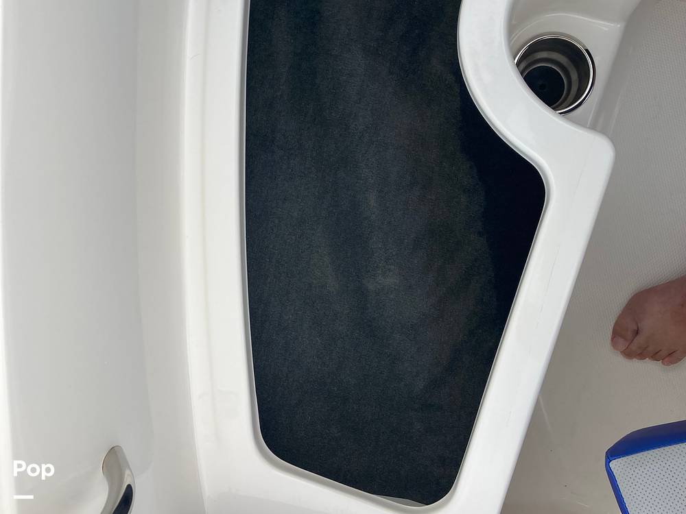 Slide: The Image of Sea Ray 190 Sport 2012 - 15