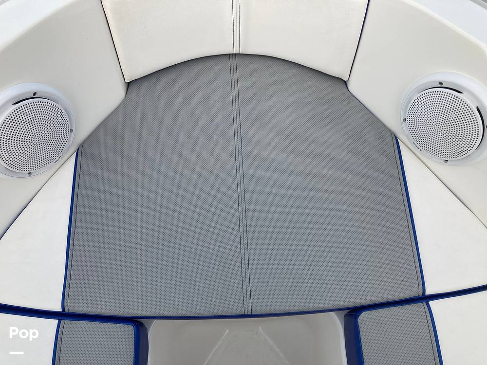 Slide: The Image of Sea Ray 190 Sport 2012 - 16