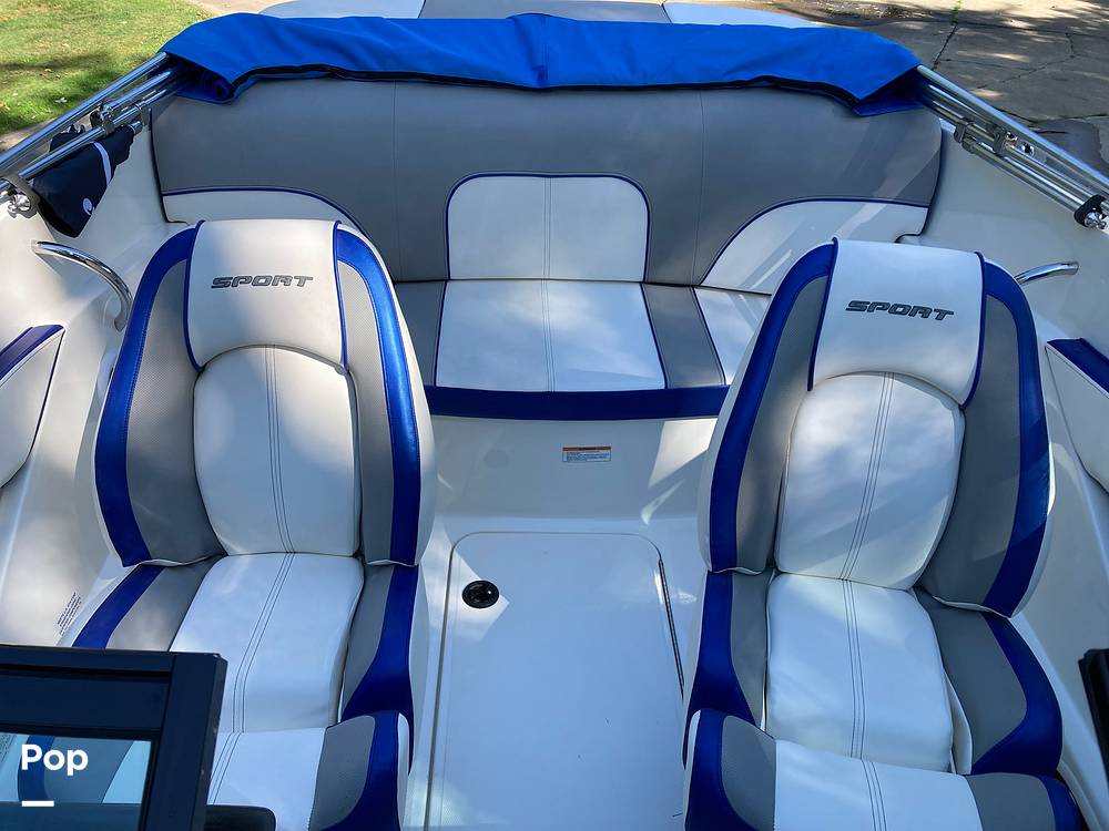 Slide: The Image of Sea Ray 190 Sport 2012 - 4