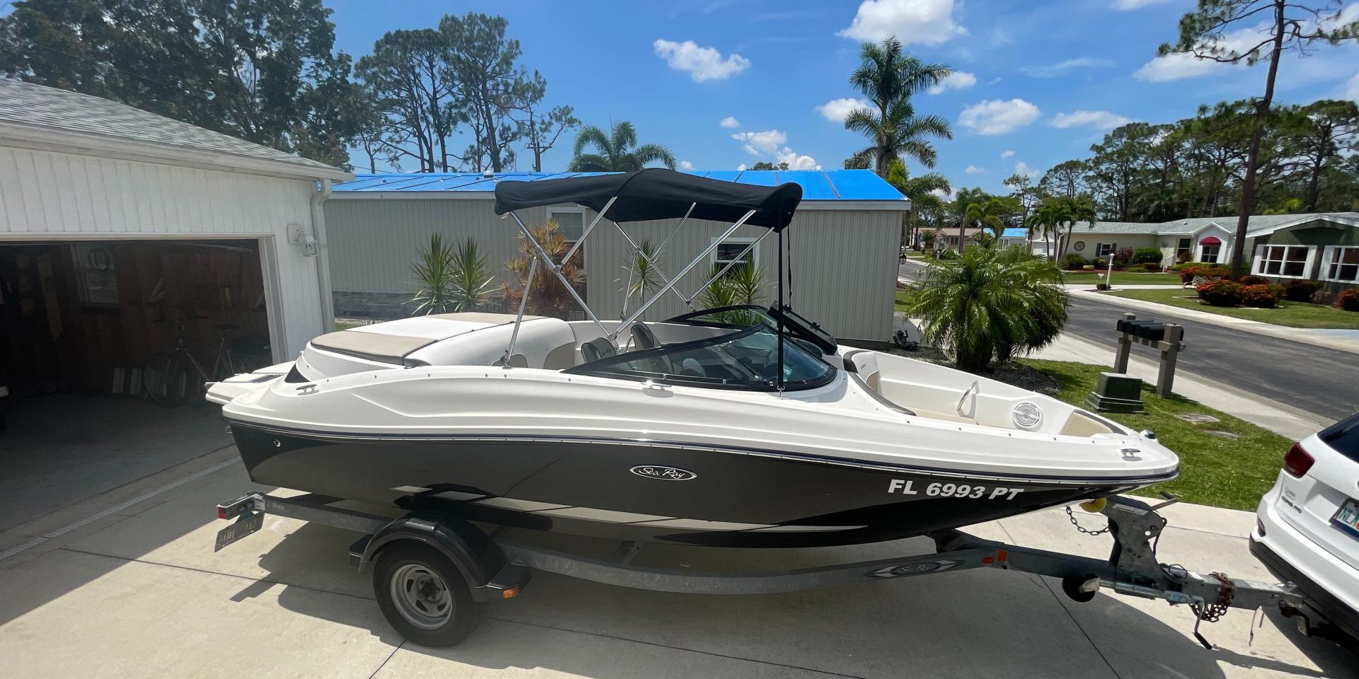 Slide: The Image of Sea Ray 190 Sport 2015 - 3671123