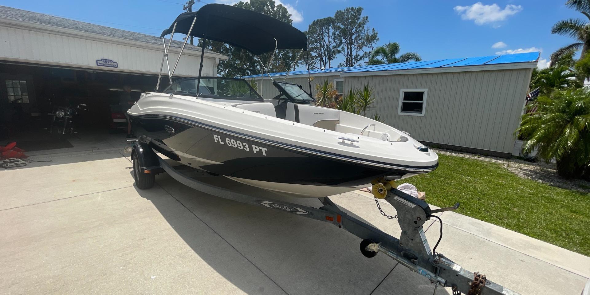 Slide: The Image of Sea Ray 190 Sport 2015 - 3671135