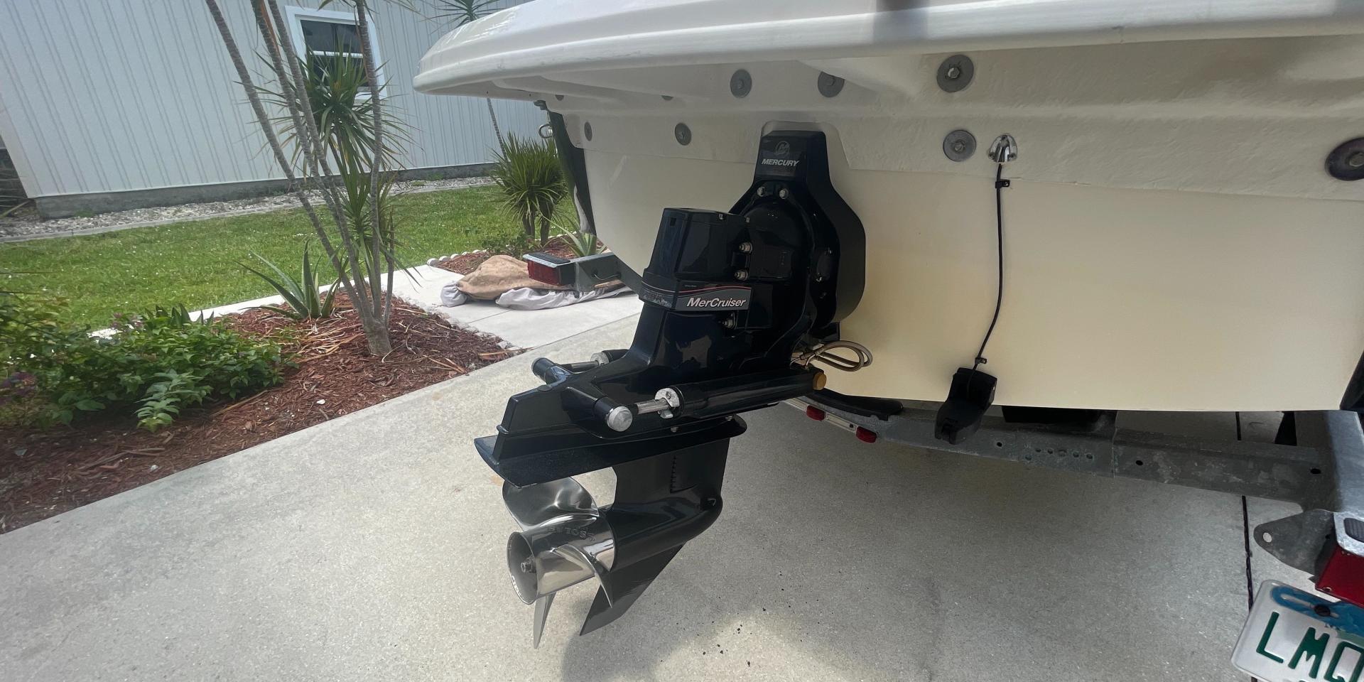 Slide: The Image of Sea Ray 190 Sport 2015 - 3671138