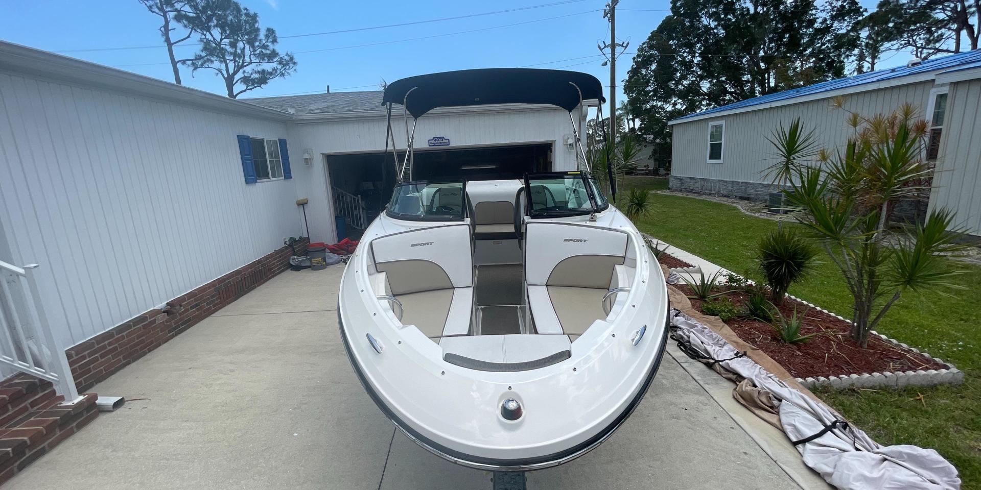 Slide: The Image of Sea Ray 190 Sport 2015 - 3671141