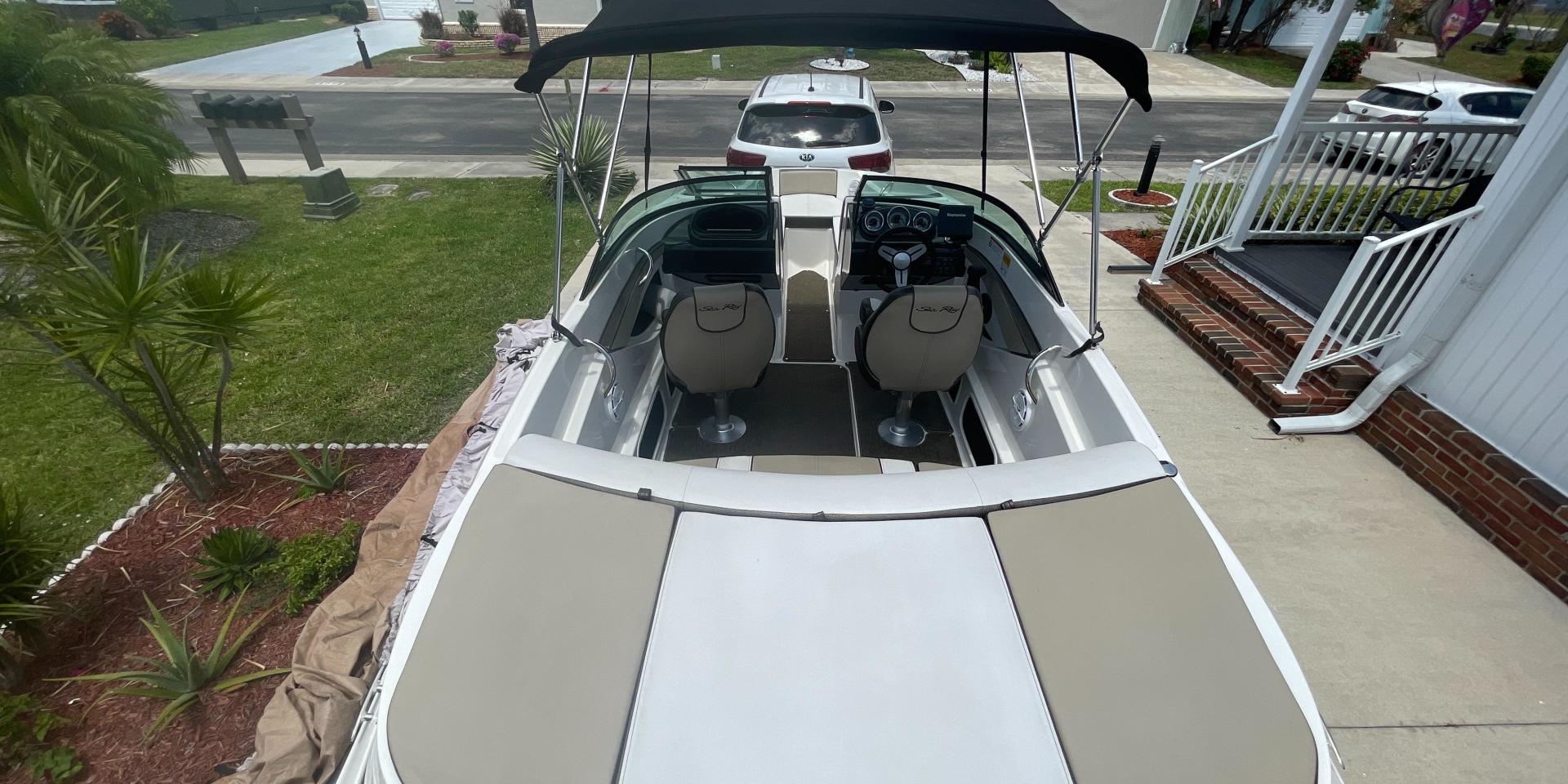 Slide: The Image of Sea Ray 190 Sport 2015 - 3671142