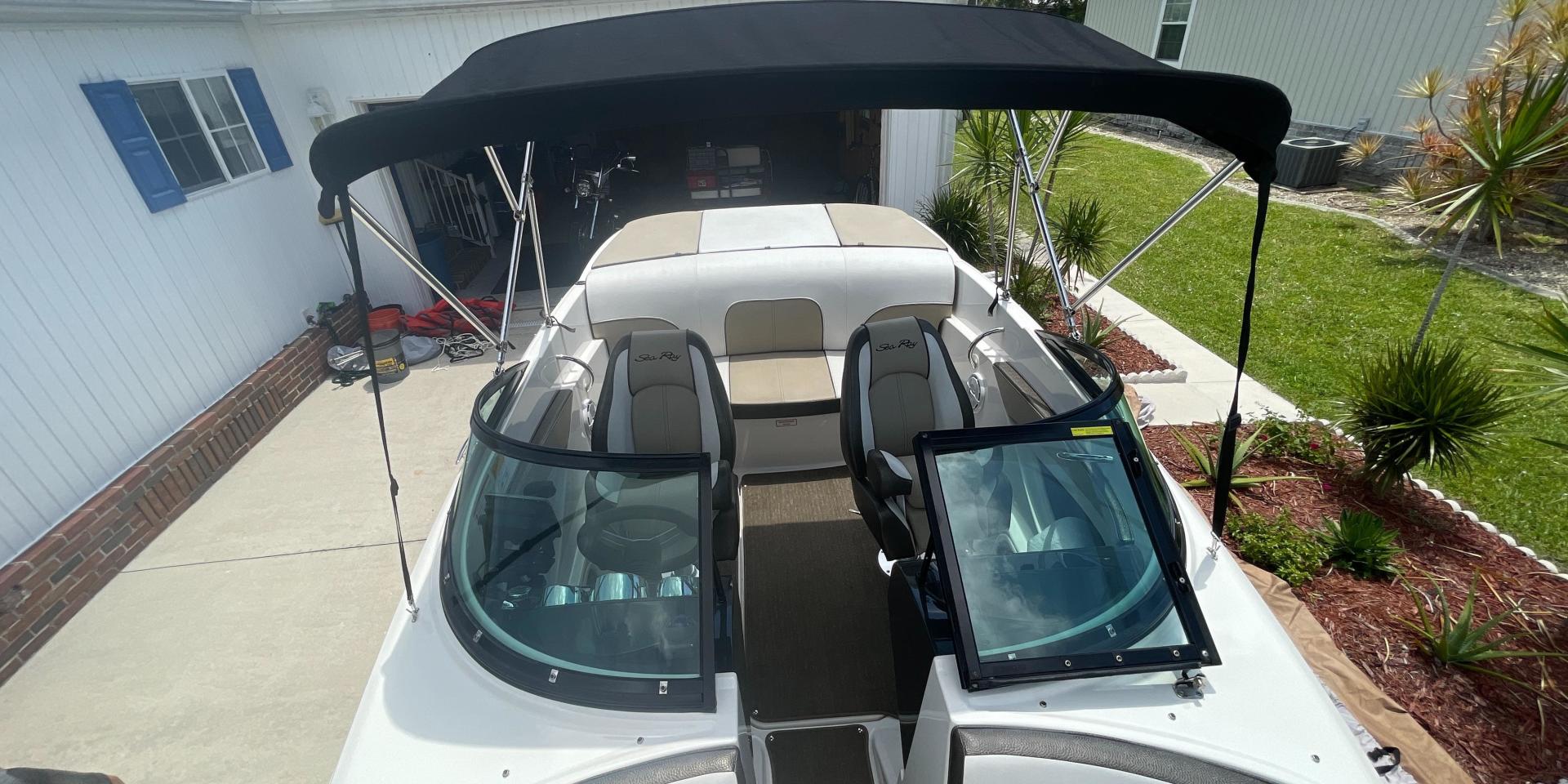 Slide: The Image of Sea Ray 190 Sport 2015 - 3671152