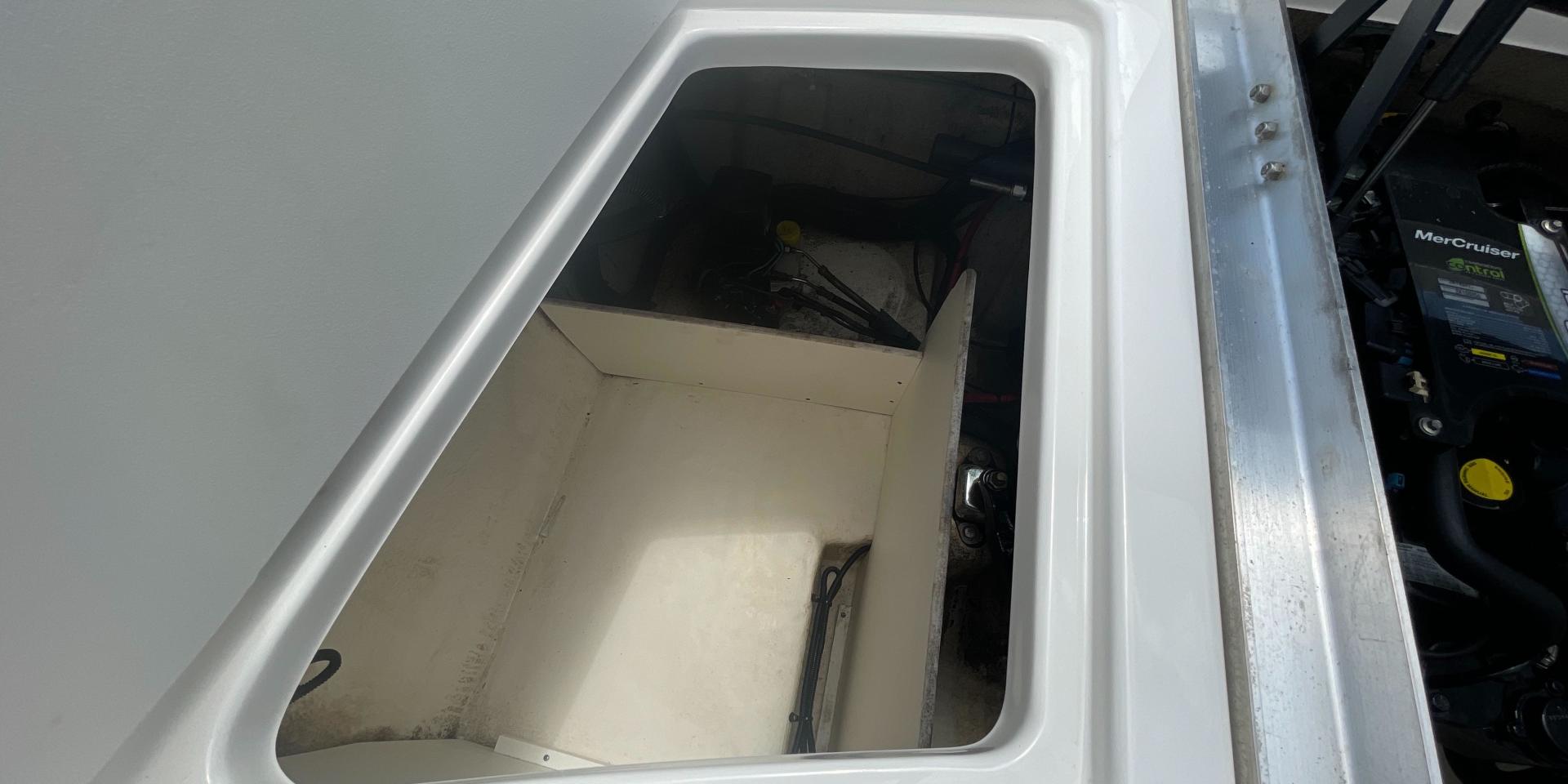 Slide: The Image of Sea Ray 190 Sport 2015 - 3671156