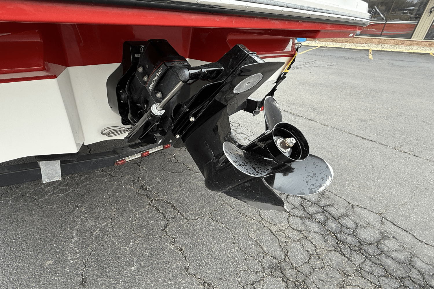 Slide: The Image of Sea Ray 190SPX 2019 - 2