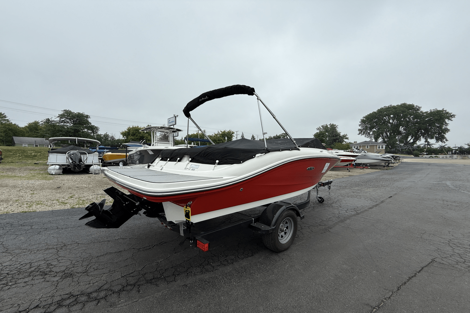 Slide: The Image of Sea Ray 190SPX 2019 - 30