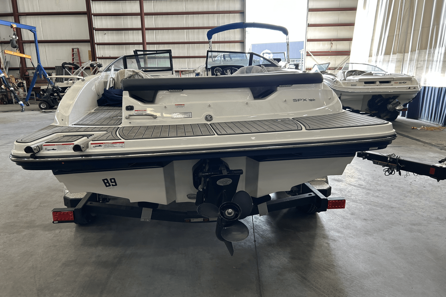 Slide: The Image of Sea Ray 190 SPX 2021 - 6