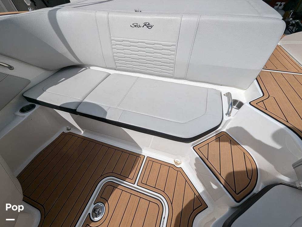Slide: The Image of Sea Ray 190 SPX 2022 - 14400140