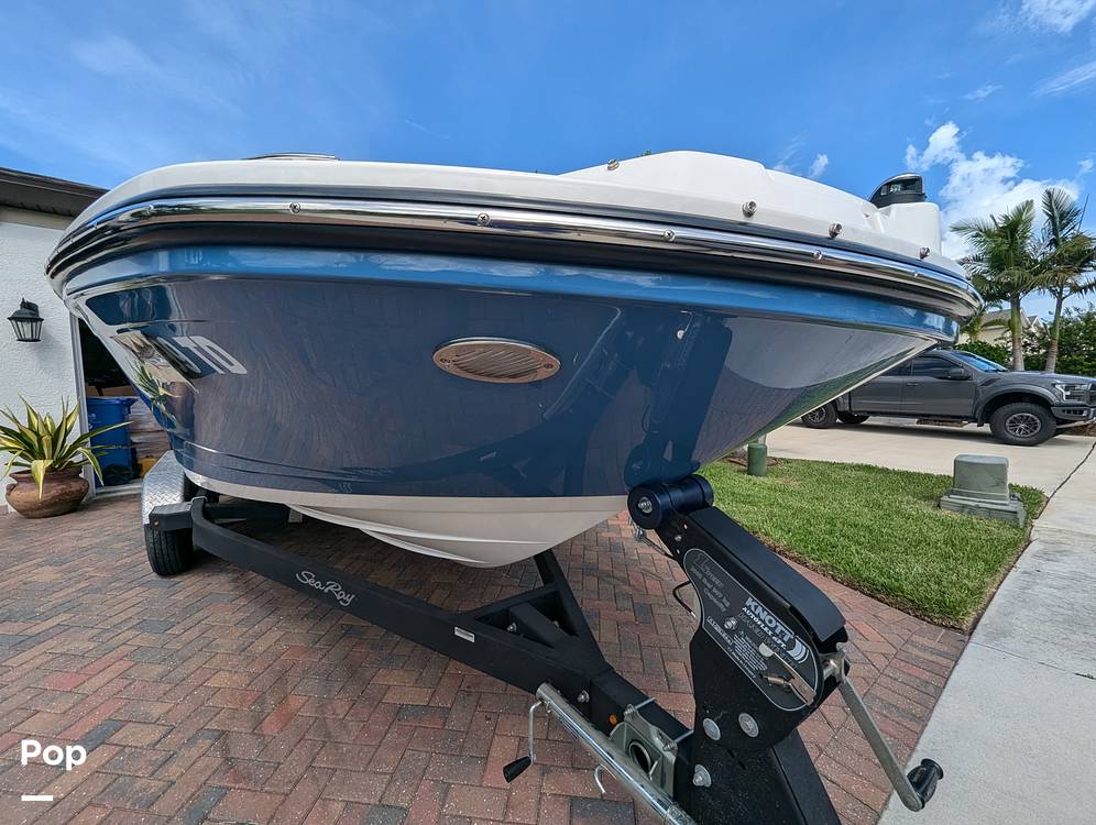 Slide: The Image of Sea Ray 190 SPX 2022 - 14400155