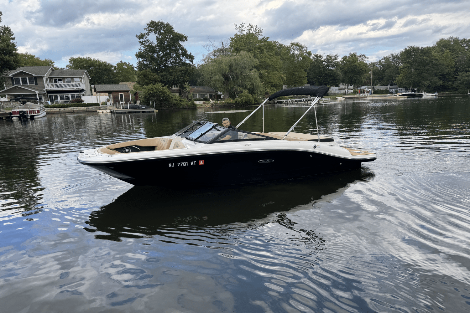 Slide: The Image of Sea Ray 190 SPX 2023 - 0