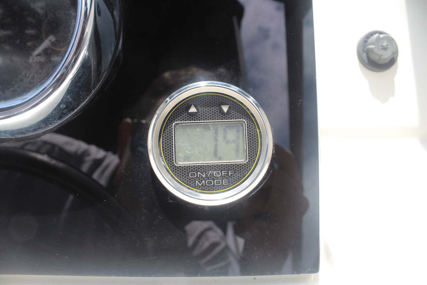 Slide: The Image of Sea Ray 190 SPX-OB 2021 - 13