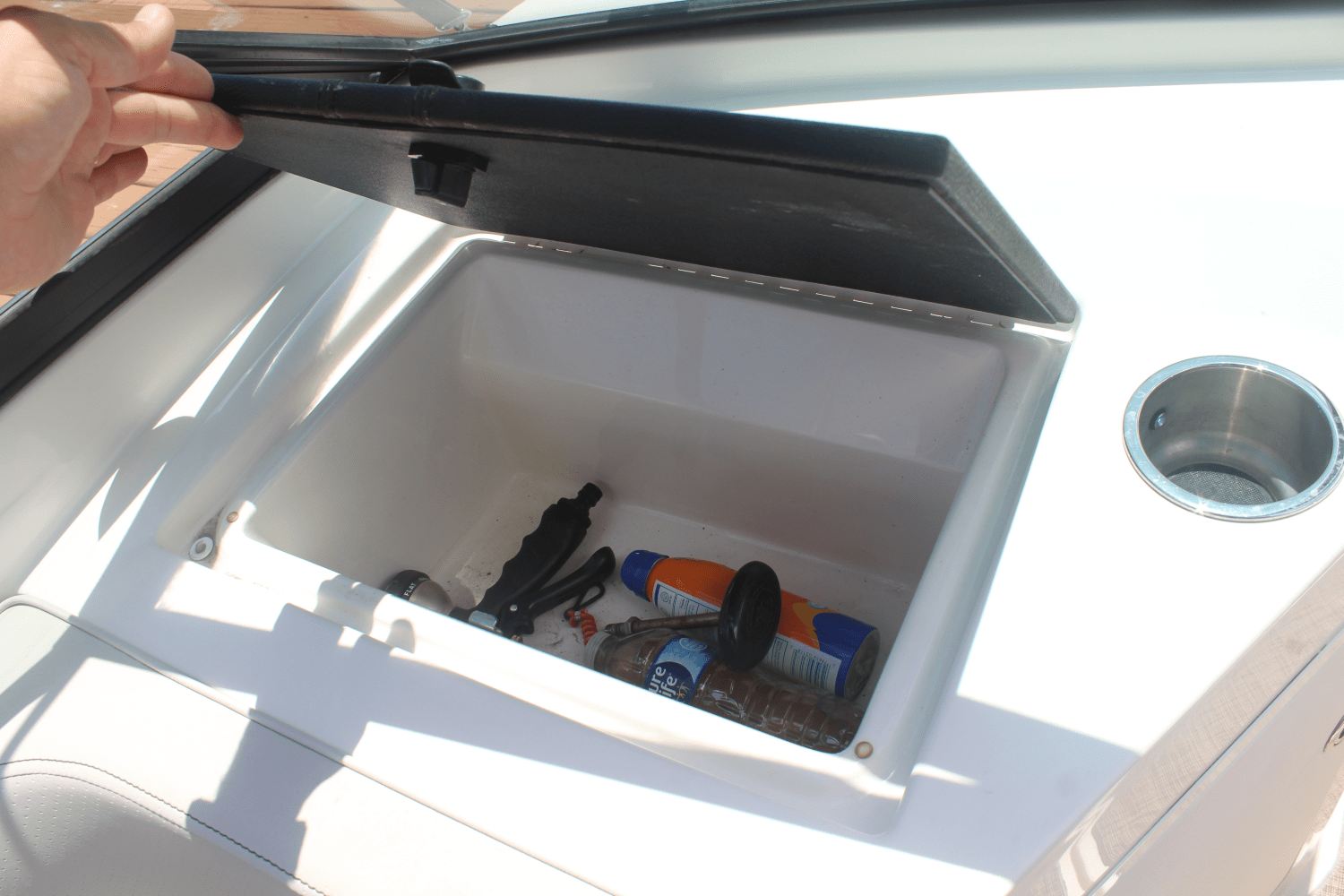 Slide: The Image of Sea Ray 190 SPX-OB 2021 - 23