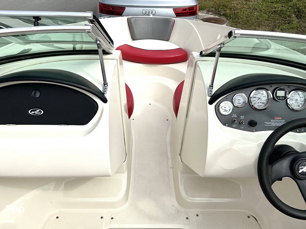 Slide: The Image of Sea Ray 195 Sport 2007 - 15150826