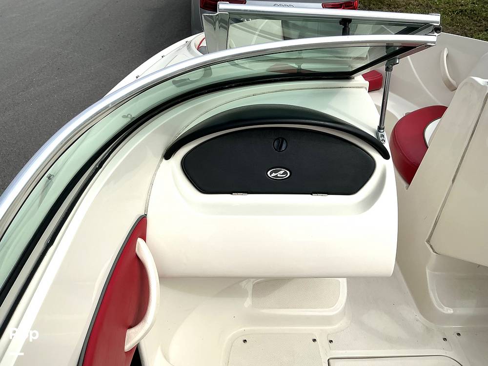 Slide: The Image of Sea Ray 195 Sport 2007 - 15150828