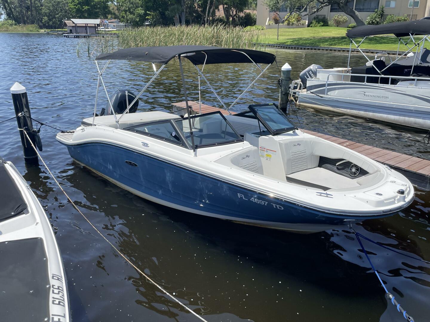 Slide: The Image of Sea Ray 19 SPX 2022 - 5264854