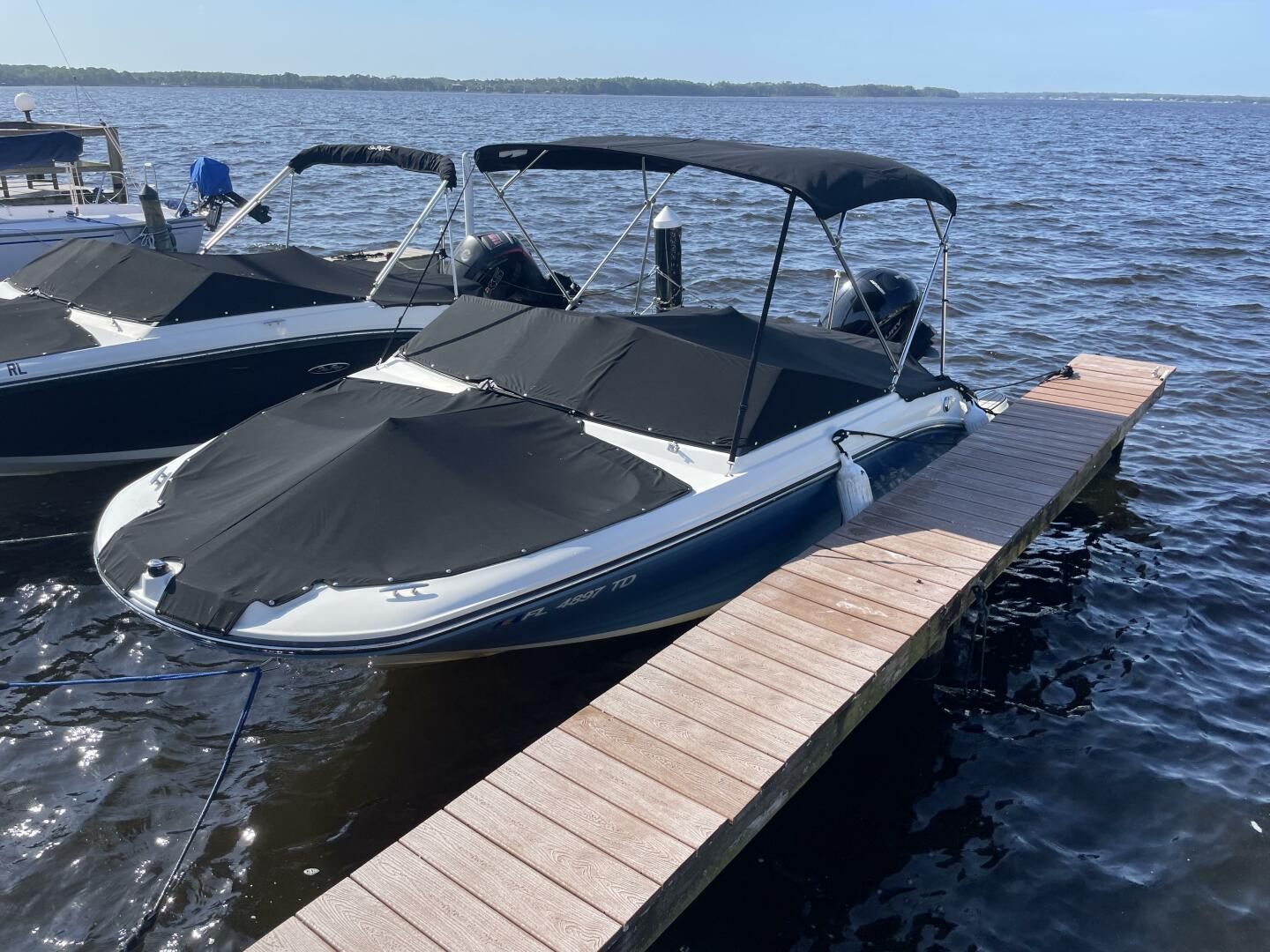 Slide: The Image of Sea Ray 19 SPX 2022 - 5264862