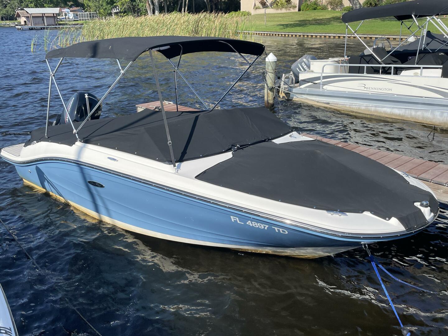 Slide: The Image of Sea Ray 19 SPX 2022 - 5264863