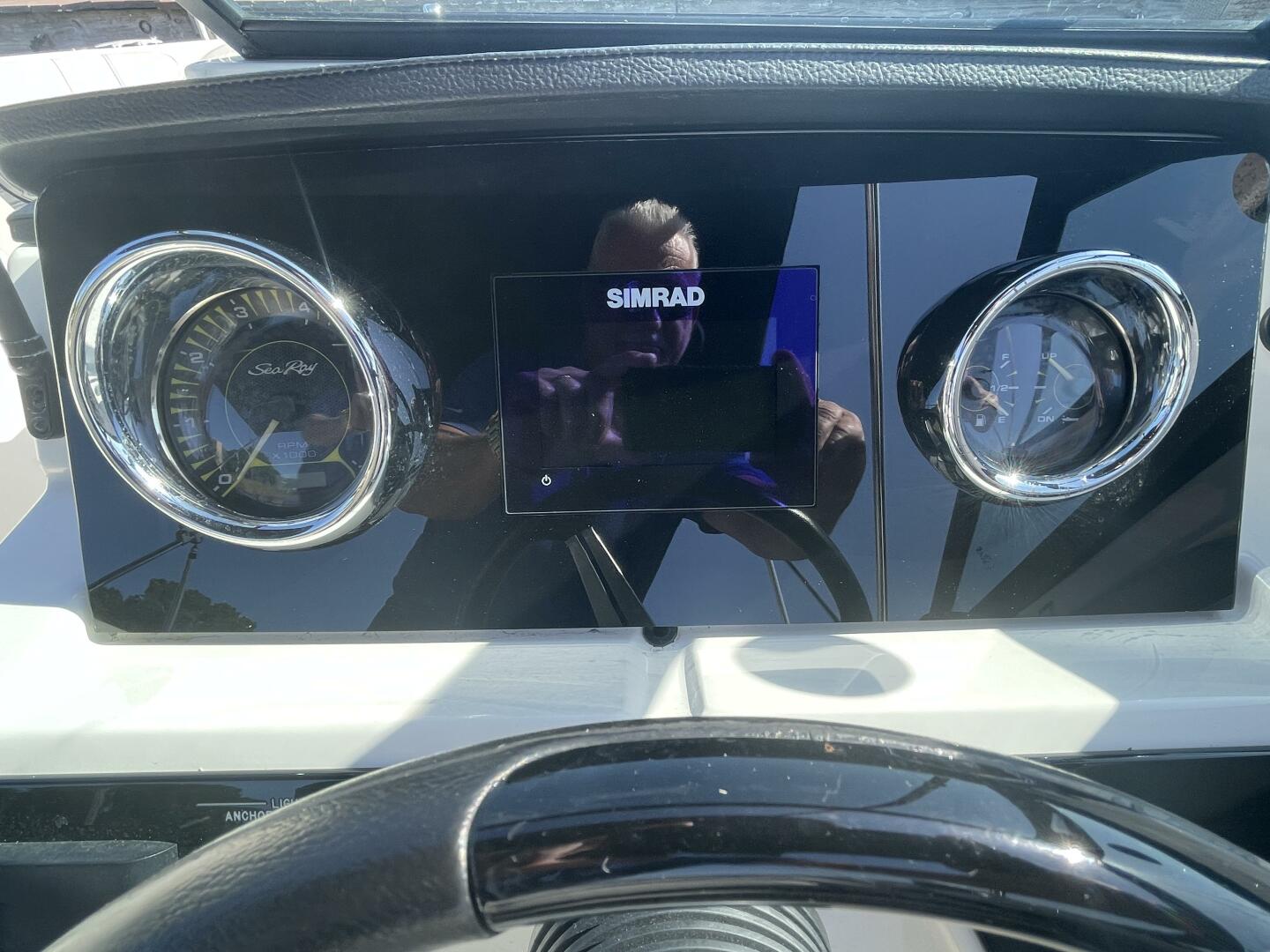 Slide: The Image of Sea Ray 19 SPX 2022 - 5264881