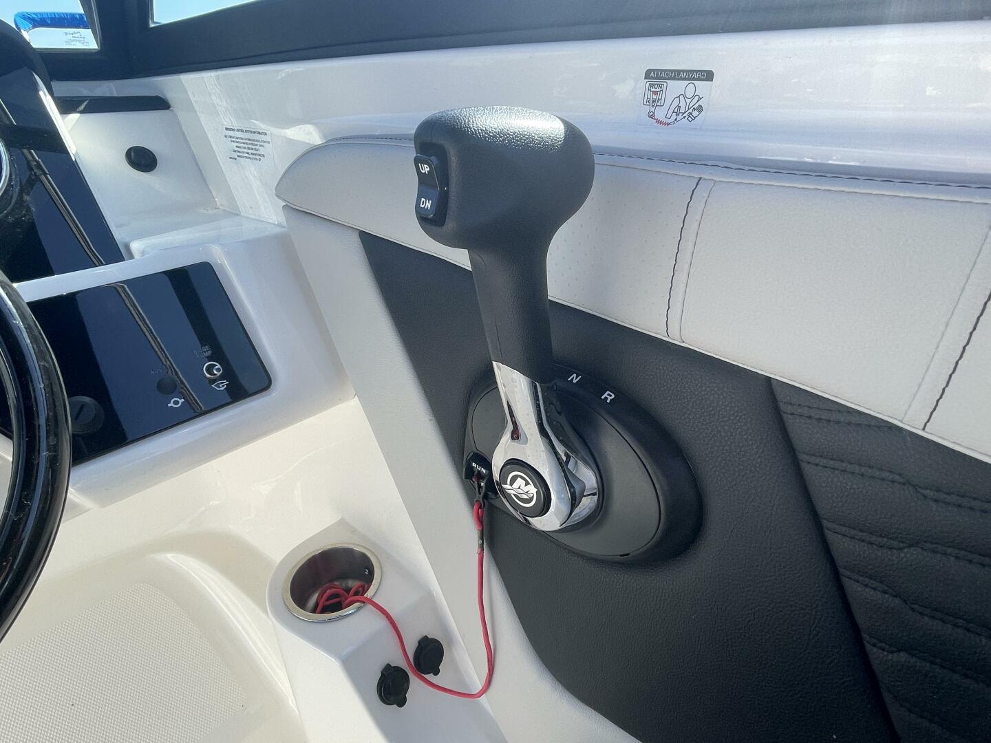 Slide: The Image of Sea Ray 19 SPX 2022 - 5264883