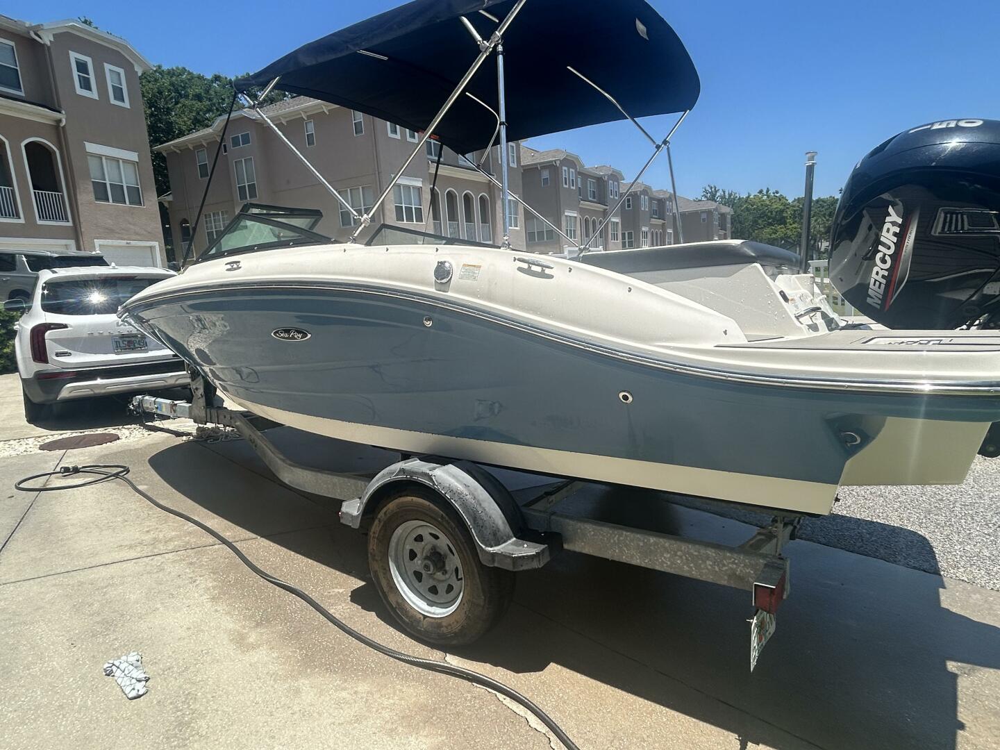 Slide: The Image of Sea Ray 19 SPX 2022 - 5341965