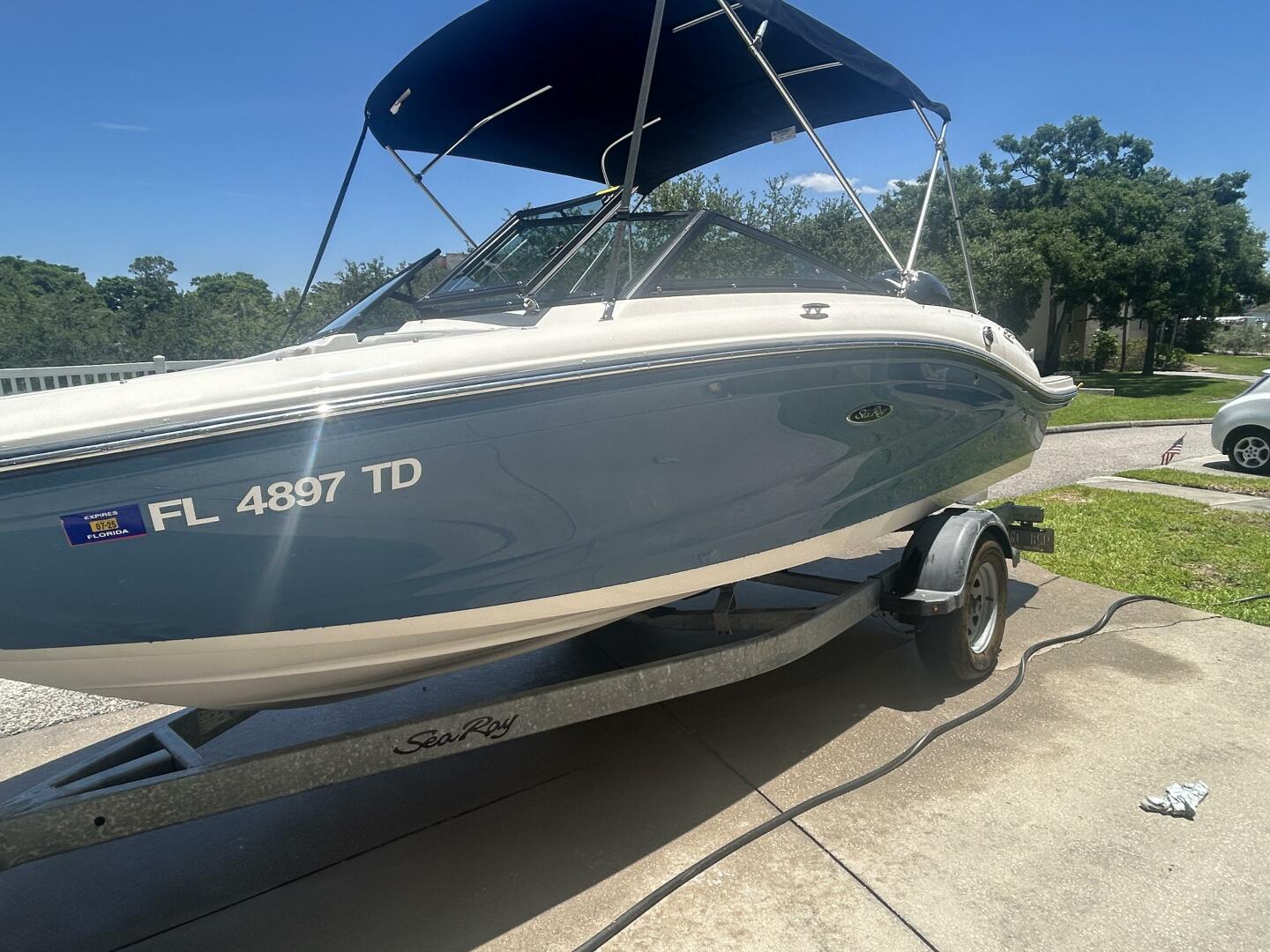 Slide: The Image of Sea Ray 19 SPX 2022 - 5341968