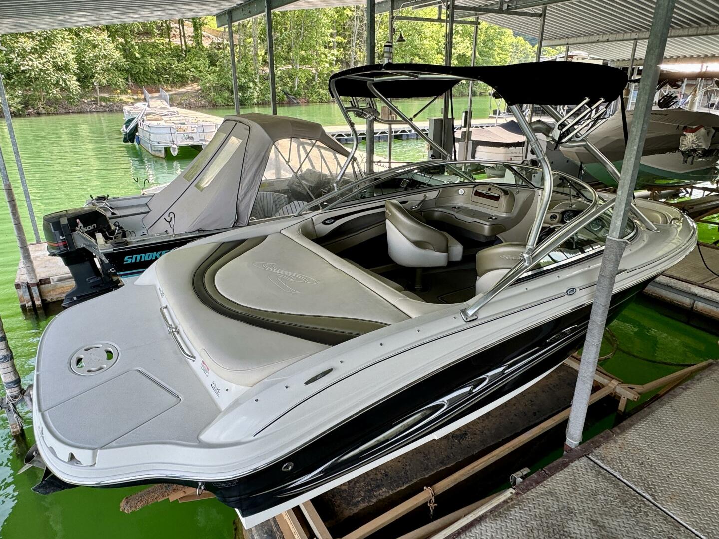Slide: The Image of Sea Ray 200 Select with Wakeboard Tower and Trailer 2005 - 5346109