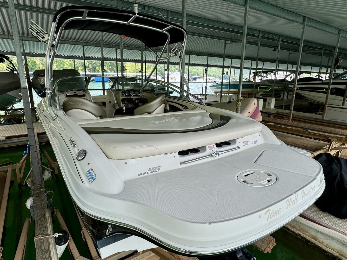 Slide: The Image of Sea Ray 200 Select with Wakeboard Tower and Trailer 2005 - 5346112
