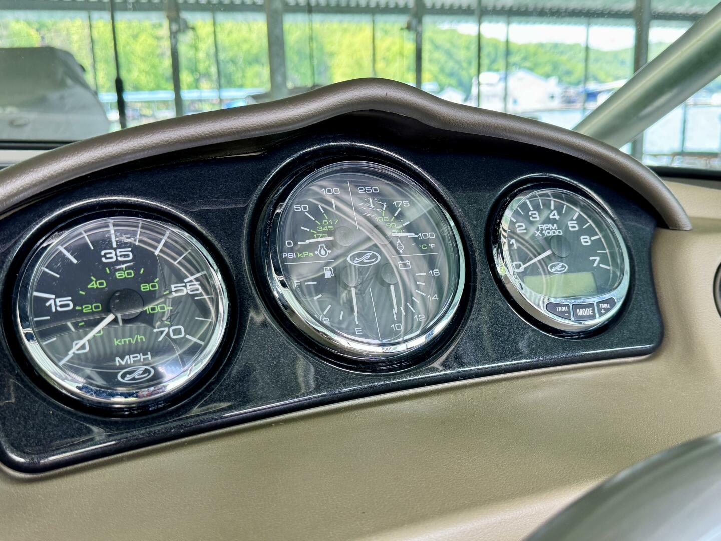 Slide: The Image of Sea Ray 200 Select with Wakeboard Tower and Trailer 2005 - 5346127