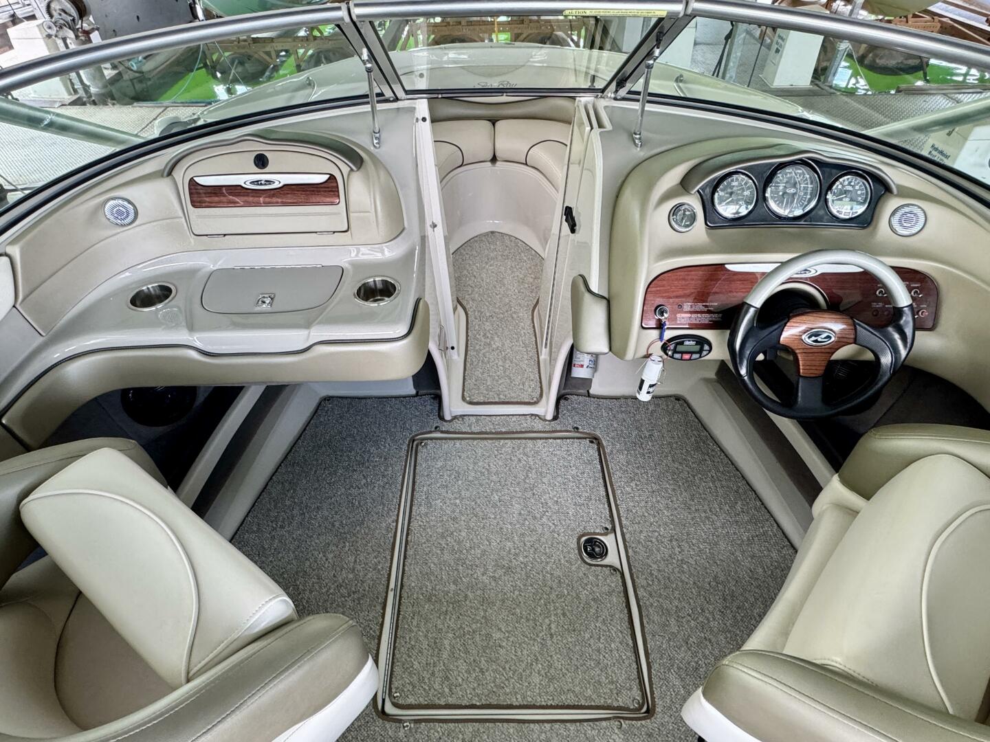 Slide: The Image of Sea Ray 200 Select with Wakeboard Tower and Trailer 2005 - 5346134