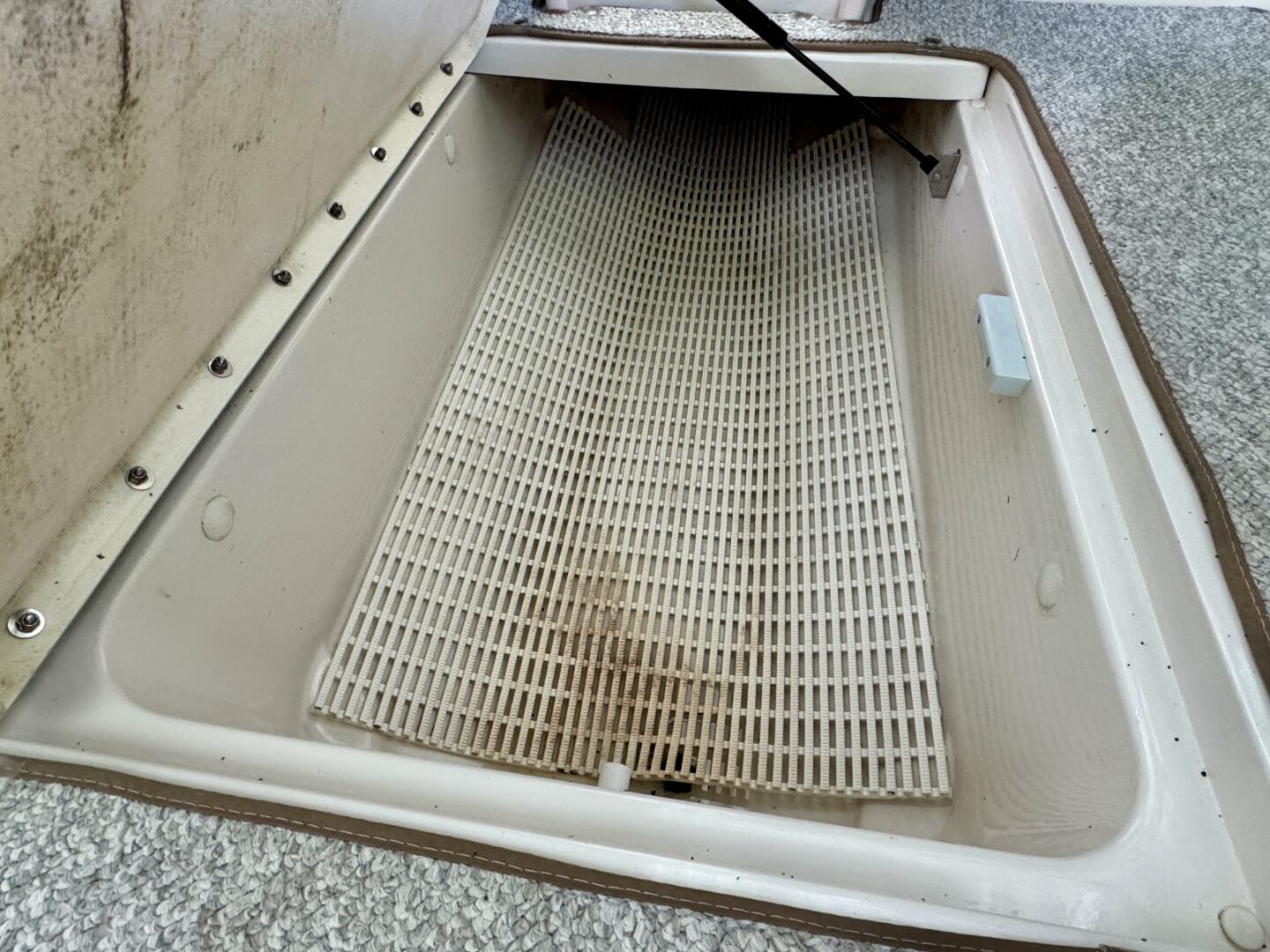 Slide: The Image of Sea Ray 200 Select with Wakeboard Tower and Trailer 2005 - 5346135