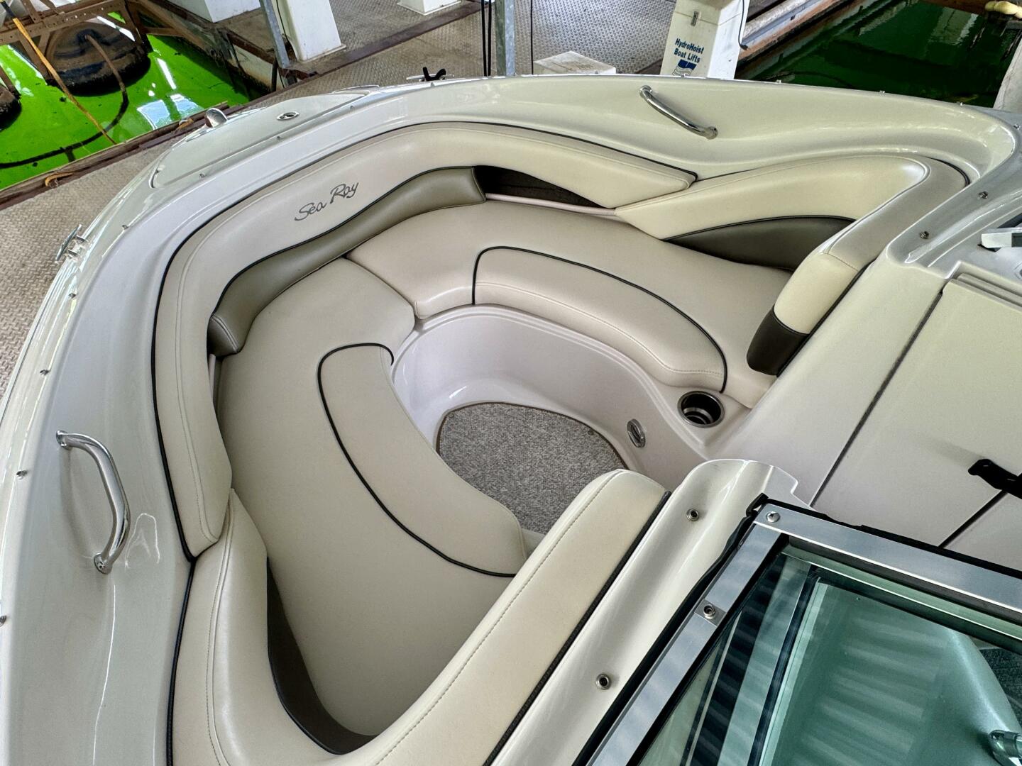 Slide: The Image of Sea Ray 200 Select with Wakeboard Tower and Trailer 2005 - 5346141