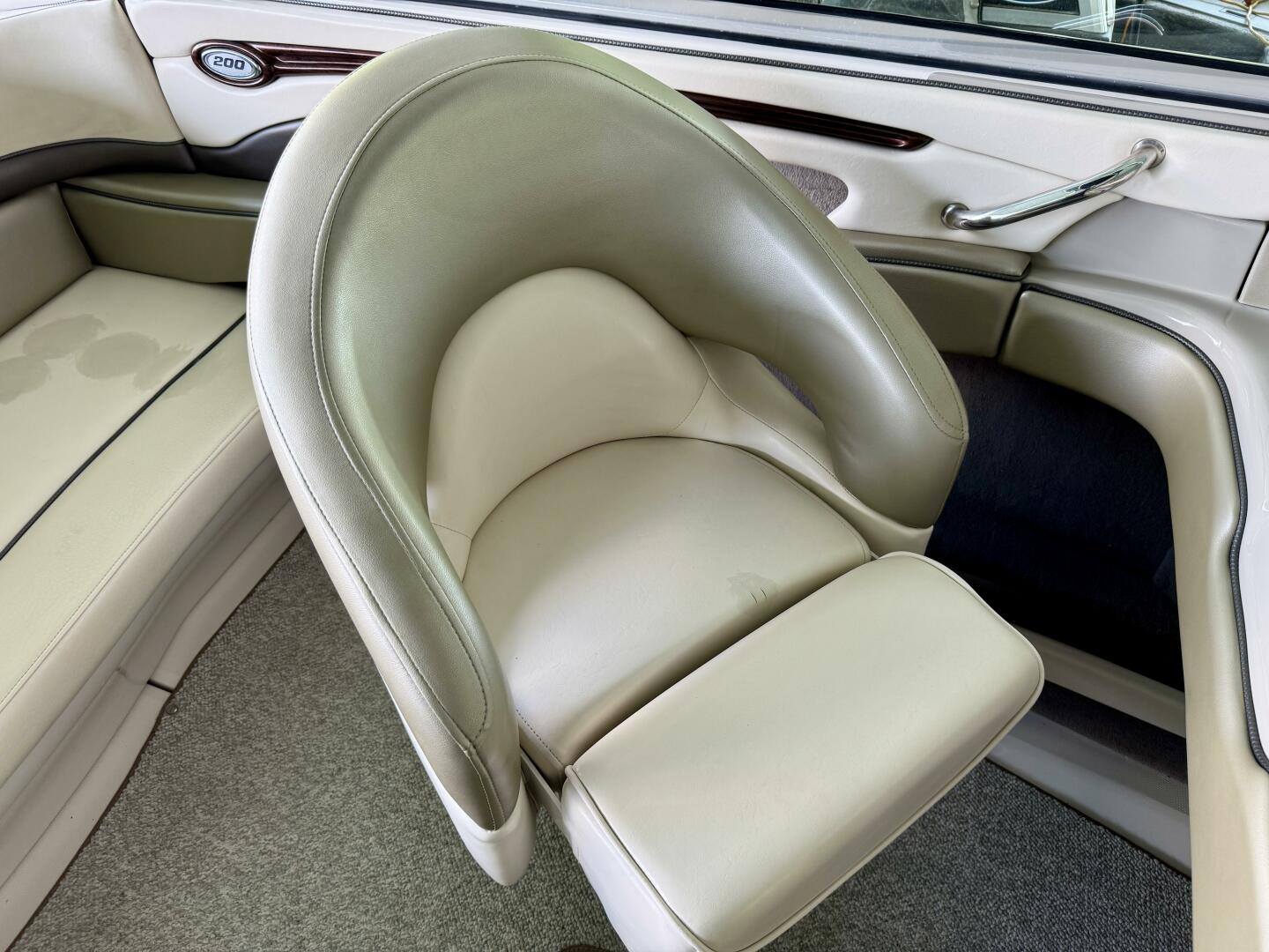 Slide: The Image of Sea Ray 200 Select with Wakeboard Tower and Trailer 2005 - 5346164