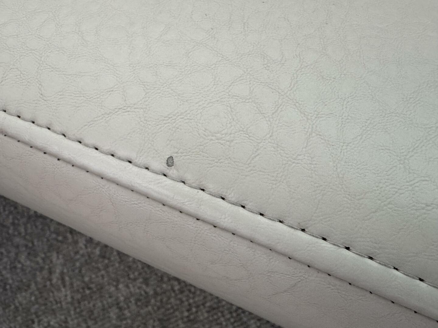 Slide: The Image of Sea Ray 200 Select with Wakeboard Tower and Trailer 2005 - 5346169