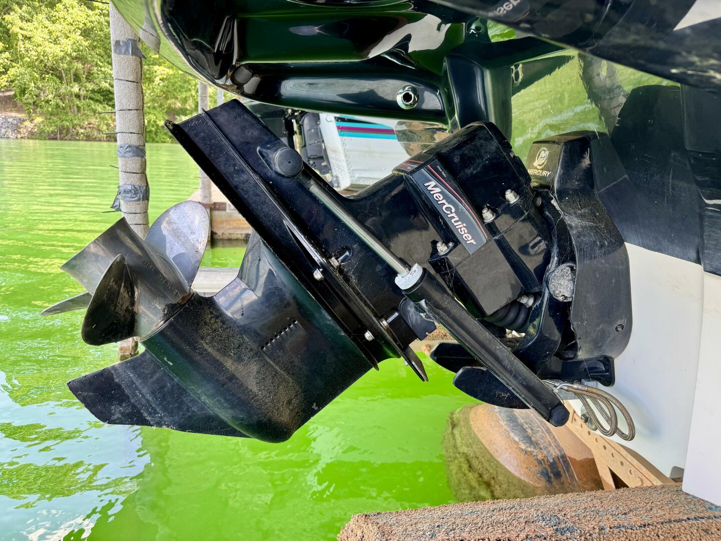 Slide: The Image of Sea Ray 200 Select with Wakeboard Tower and Trailer 2005 - 5346190