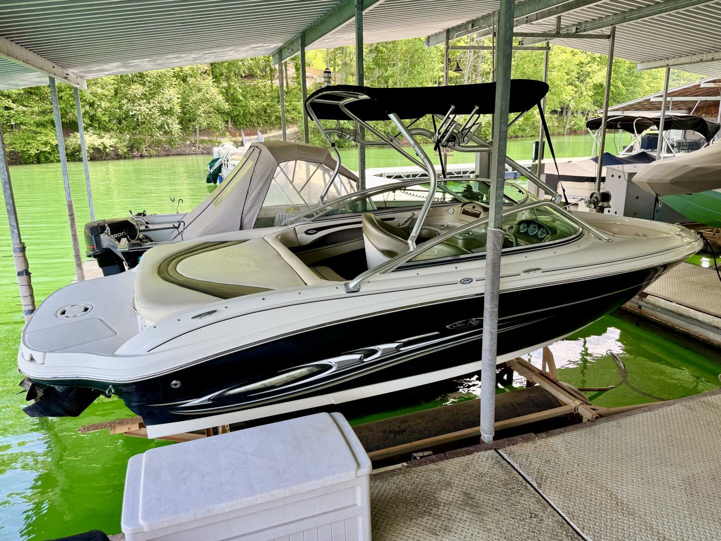 Slide: The Image of Sea Ray 200 Select with Wakeboard Tower and Trailer 2005 - 5346289