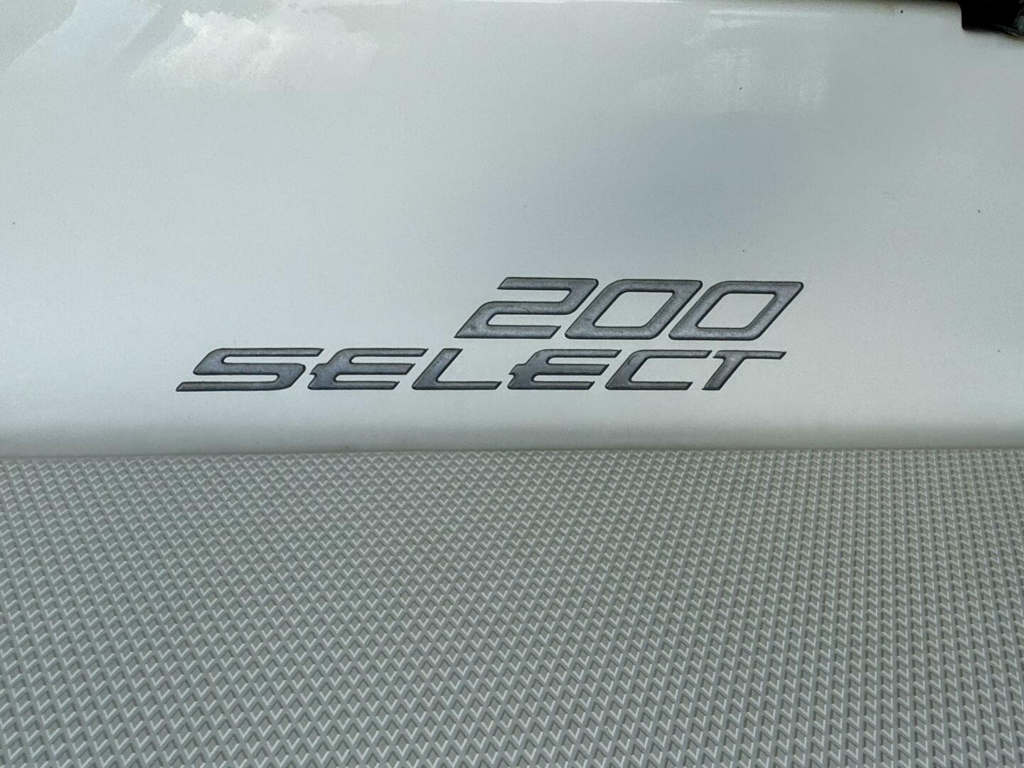 Slide: The Image of Sea Ray 200 Select with Wakeboard Tower and Trailer 2005 - 5346315