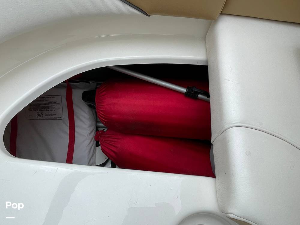 Slide: The Image of Sea Ray 200 Sundeck 2011 - 15629069