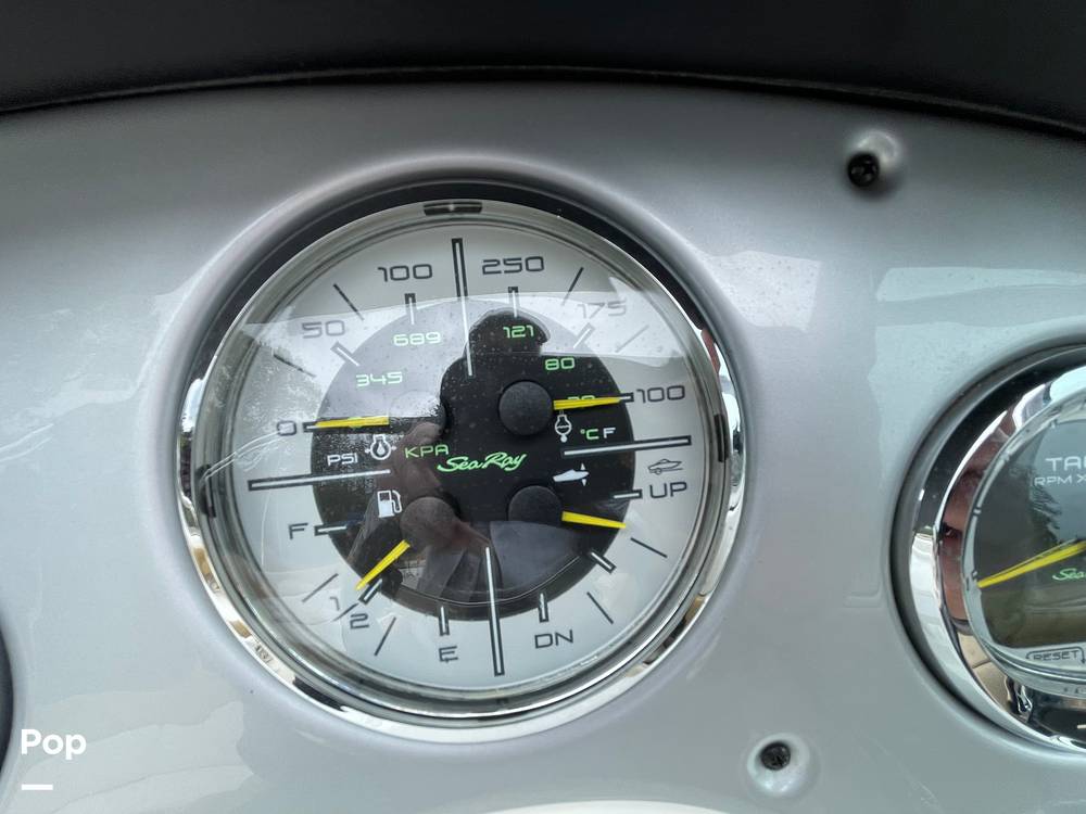 Slide: The Image of Sea Ray 200 Sundeck 2011 - 15629083