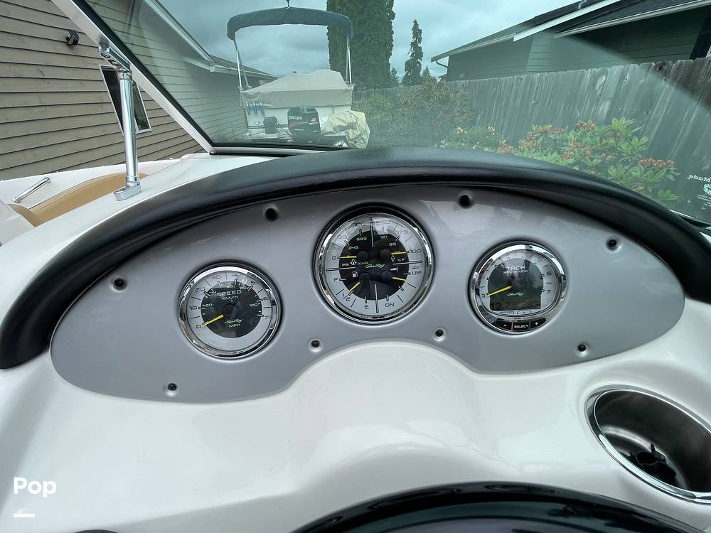 Slide: The Image of Sea Ray 200 Sundeck 2011 - 15629086