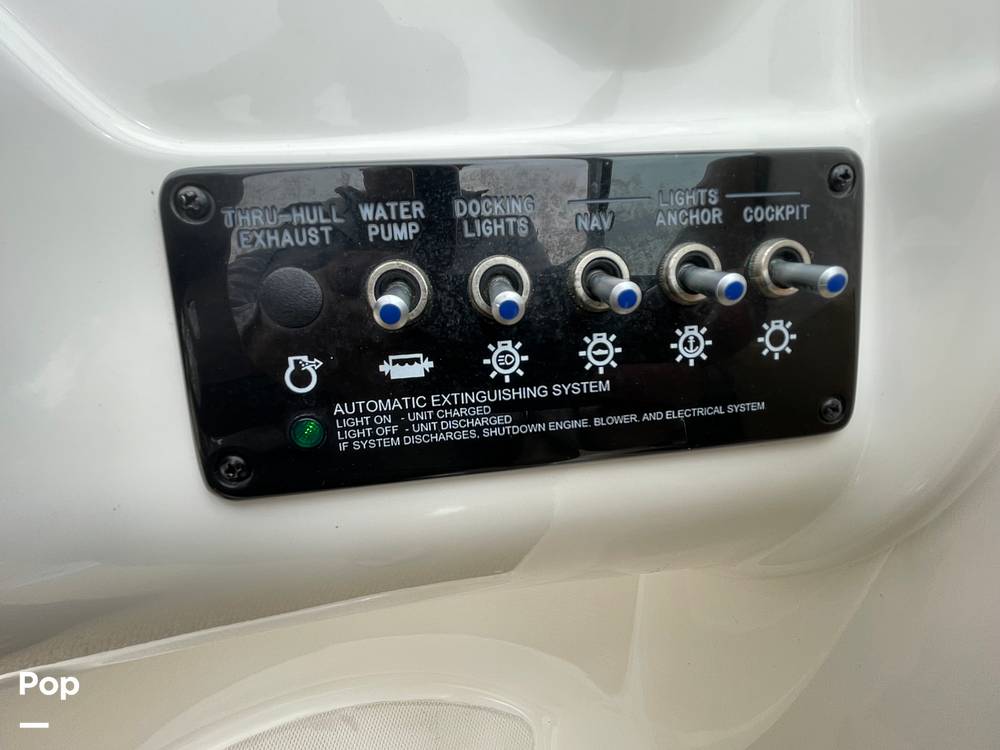 Slide: The Image of Sea Ray 200 Sundeck 2011 - 15629088