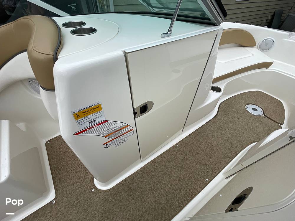 Slide: The Image of Sea Ray 200 Sundeck 2011 - 15629089