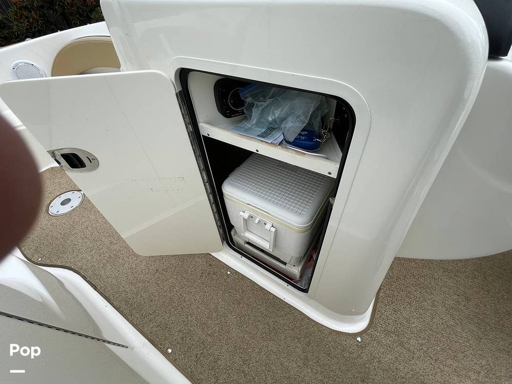 Slide: The Image of Sea Ray 200 Sundeck 2011 - 15629091