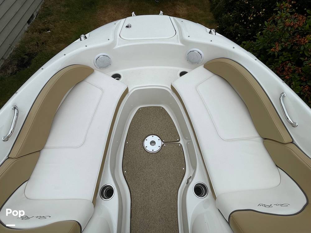 Slide: The Image of Sea Ray 200 Sundeck 2011 - 15629103